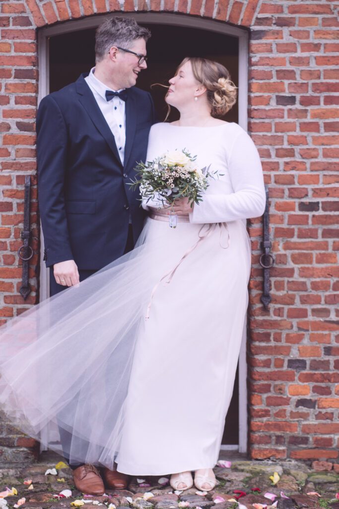 Ines & Bernhard – Standesamtliche Hochzeit in Leck - Bild Nr 4636