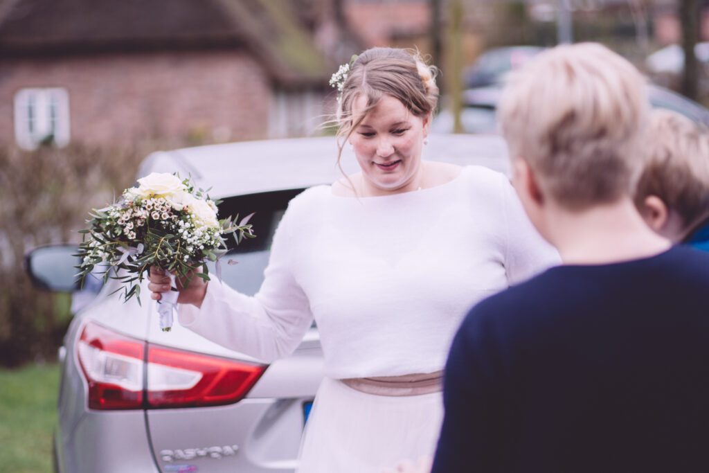 Ines & Bernhard – Standesamtliche Hochzeit in Leck - Bild Nr 4638