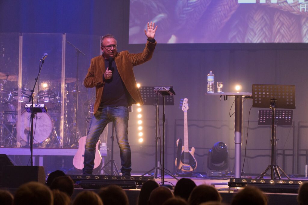 Blue Flame 2018. Christliche Konferenz in Neumünster. Eventfotografie. - Bild Nr 4340