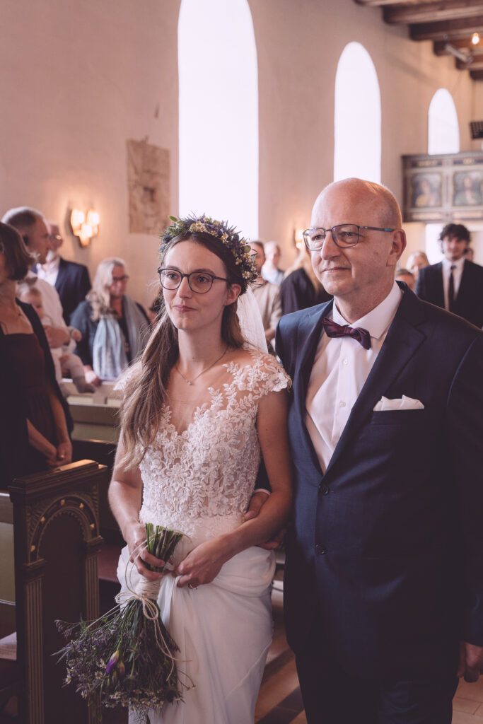 Karen & John – Kirchliche Hochzeit in Kolding, Dänemark - Bild Nr 5016