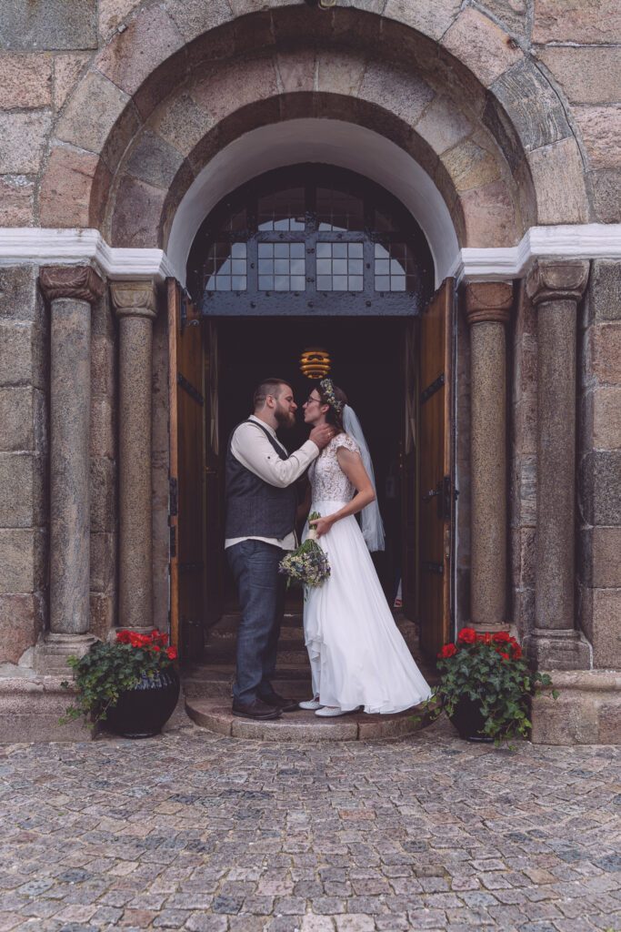 Karen & John – Kirchliche Hochzeit in Kolding, Dänemark - Bild Nr 5003