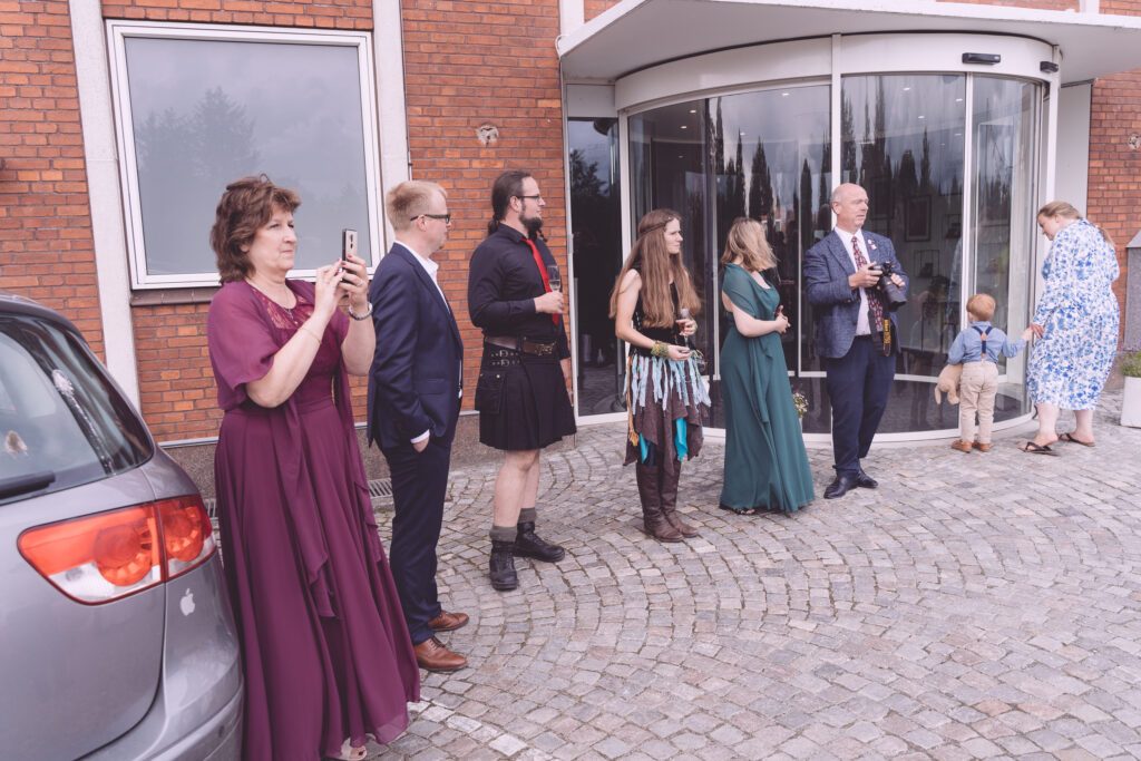 Karen & John – Kirchliche Hochzeit in Kolding, Dänemark - Bild Nr 4939