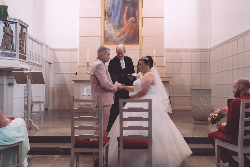 Regine & Florian – Kirchliche Hochzeit in Flensburg - Bild Nr 4465