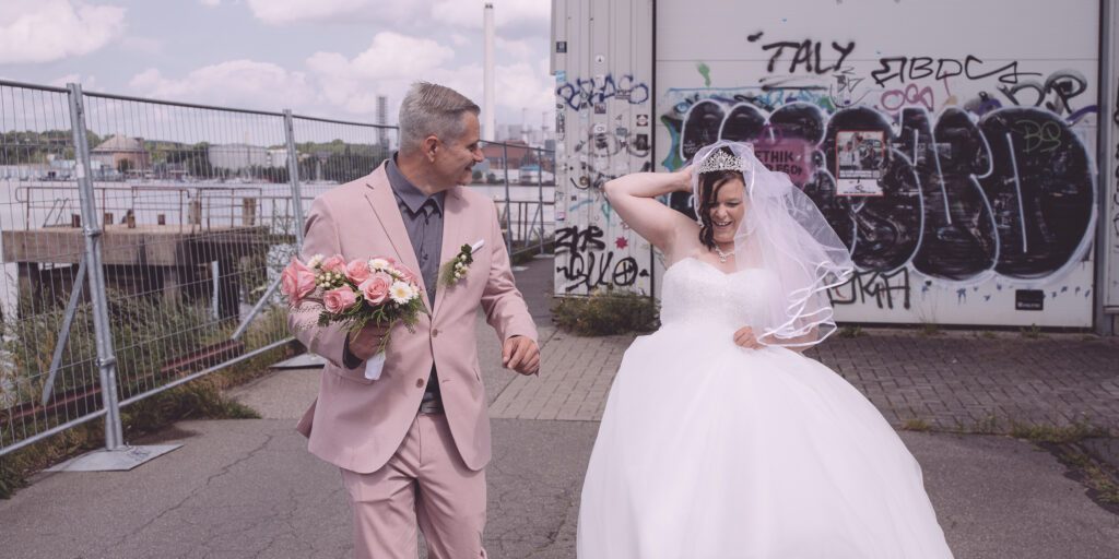 Regine & Florian – Kirchliche Hochzeit in Flensburg - Bild Nr 4493