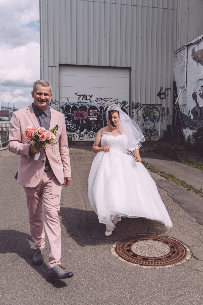 Regine & Florian – Kirchliche Hochzeit in Flensburg - Bild Nr 4494